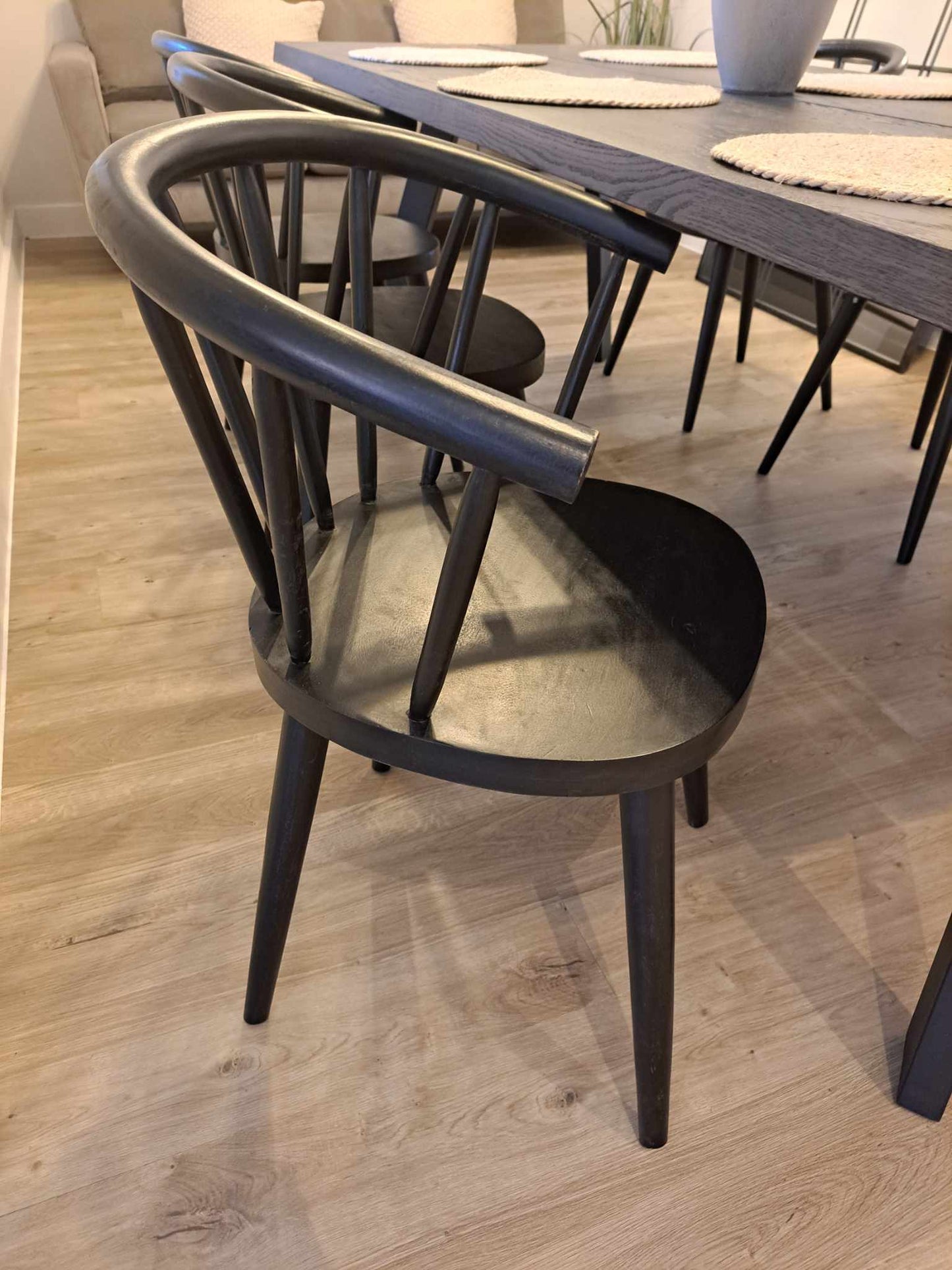 Set of 6 Black Solid Wood Dining Chairs with Spindle Back