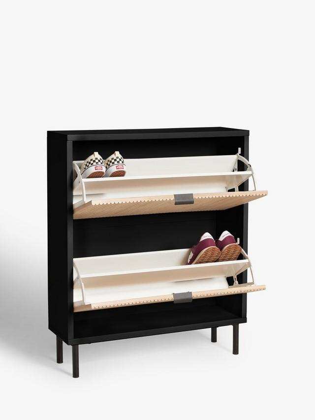 Set of shoe cabinet and bathroom unit