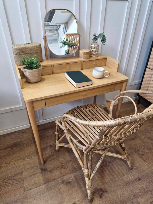 Oak Dressing table with extension and mirror