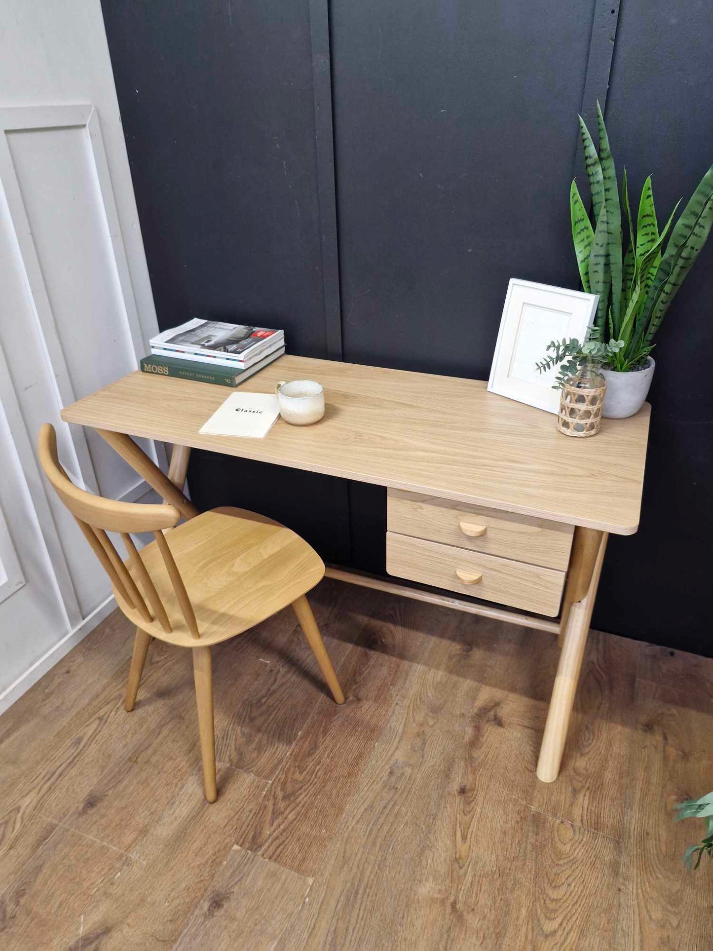 Large Oak Desk with crossed legs and drawers