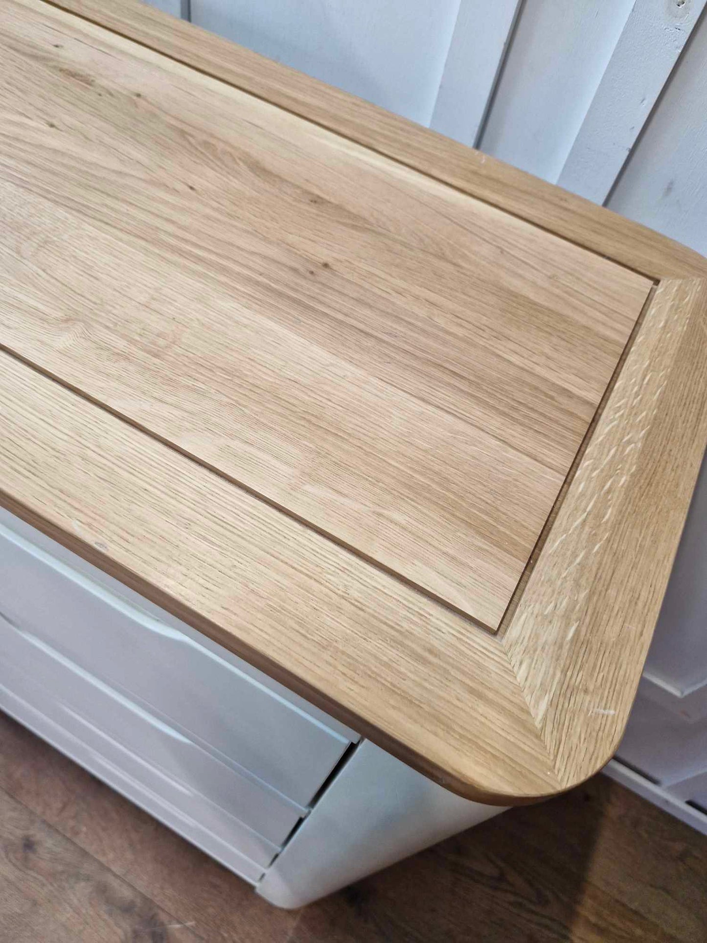 Off White and Oak Chest of Drawers / Oak Furnitureland Hove