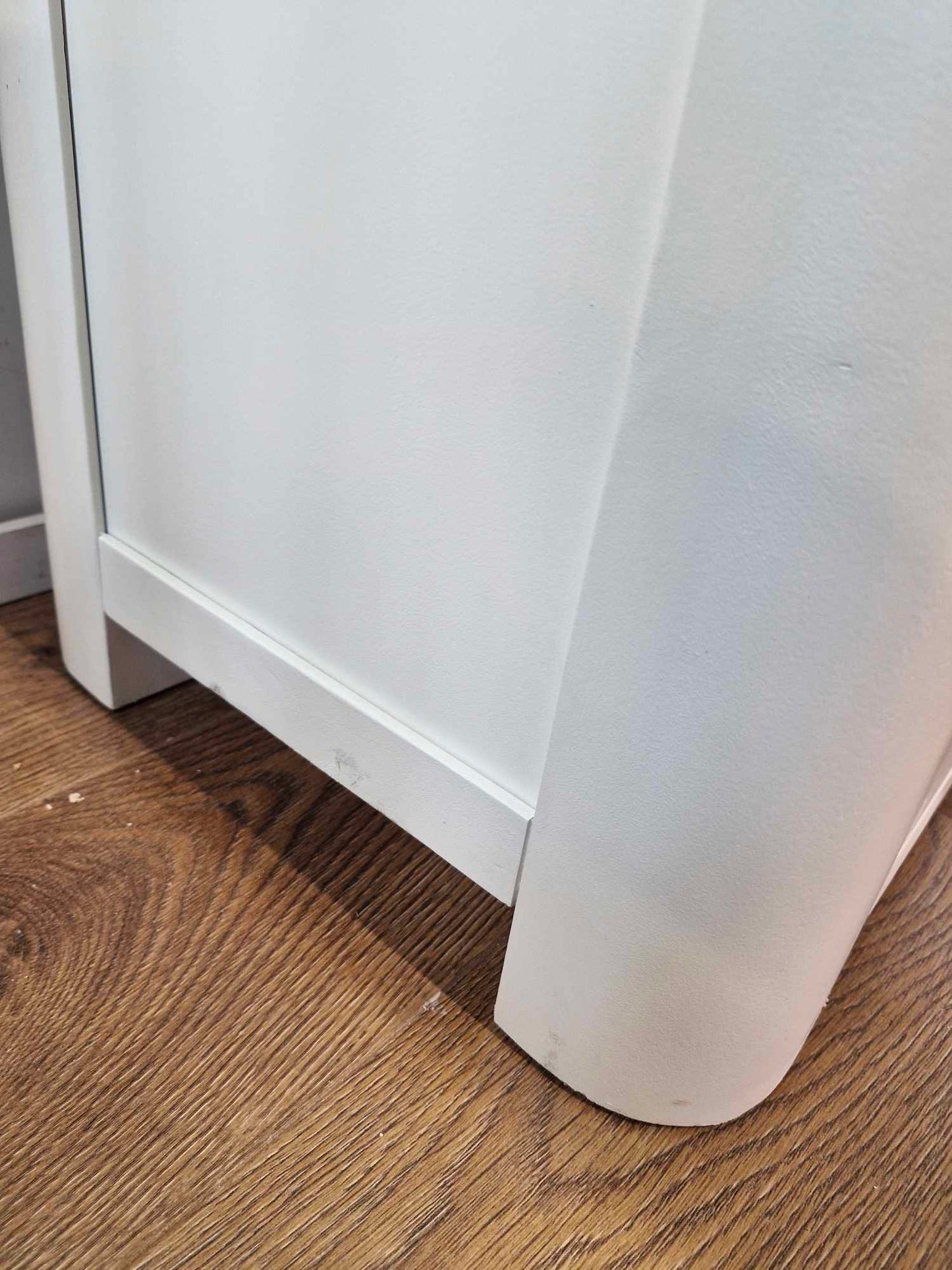 Off White and Oak Chest of Drawers / Oak Furnitureland Hove