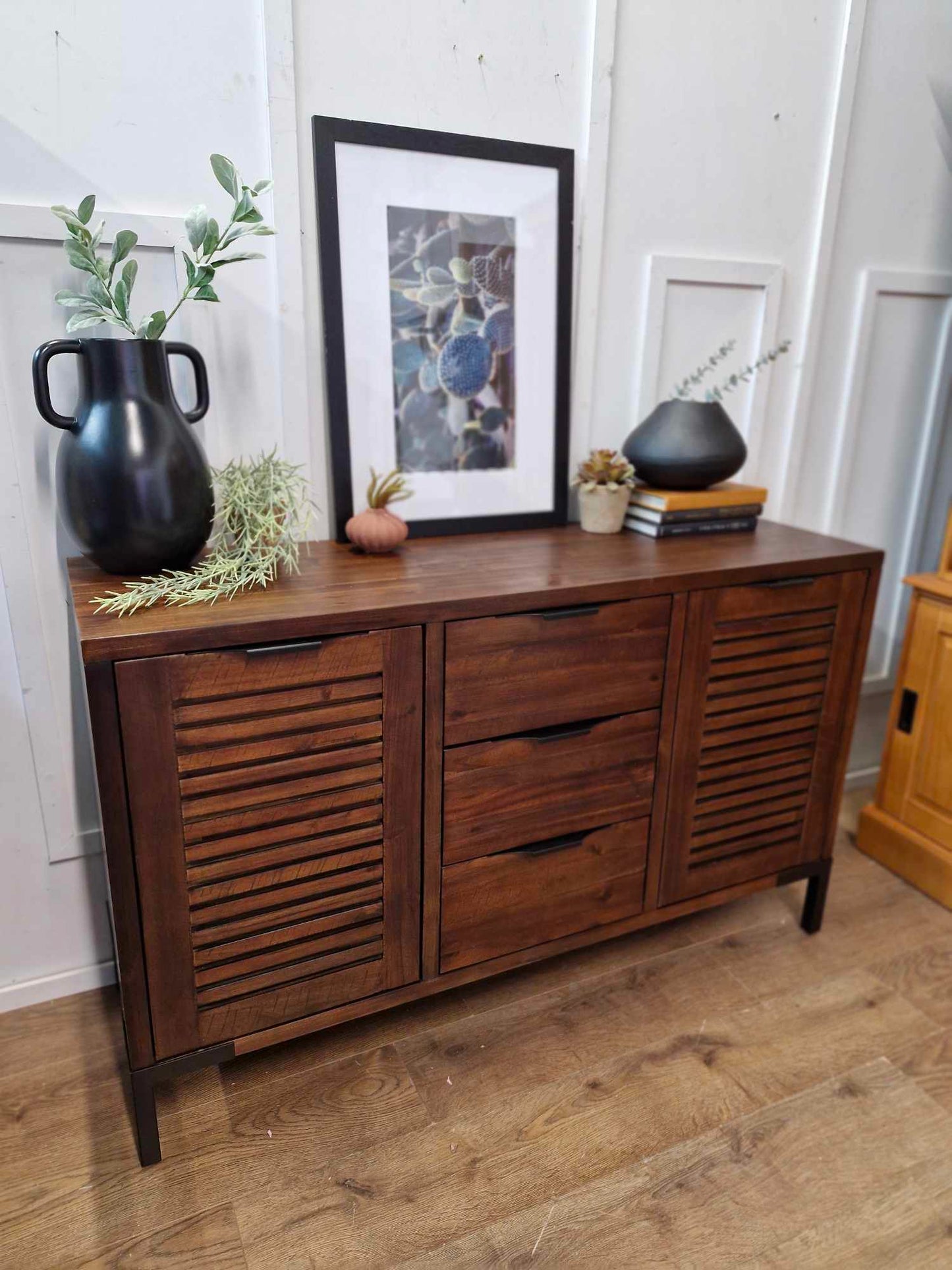 Solid Dark Wood Sideboard / Oak Furnitureland Detroit