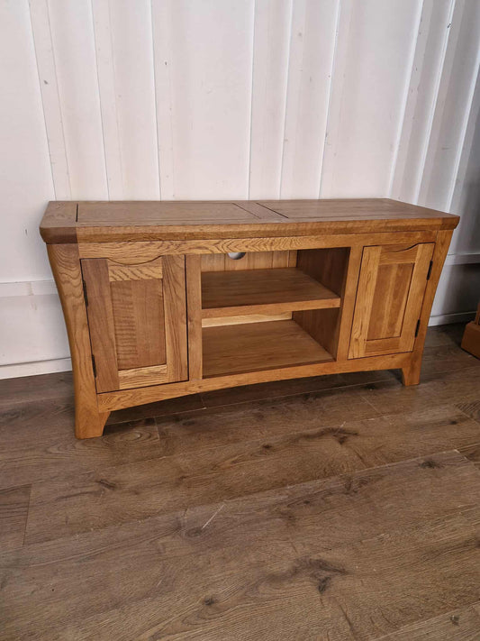 Rustic Solid Oak  Large TV Unit / Oak Furnitureland Orrick