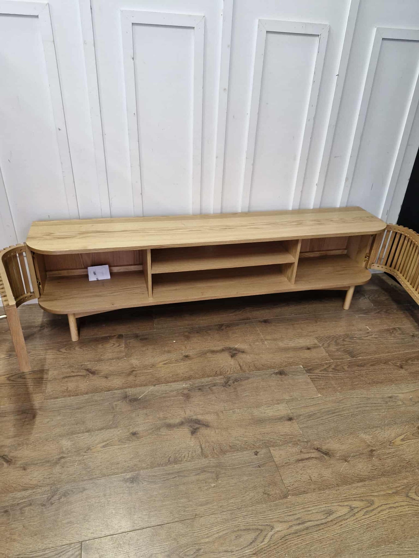 Oak 180cm Slatted TV Unit