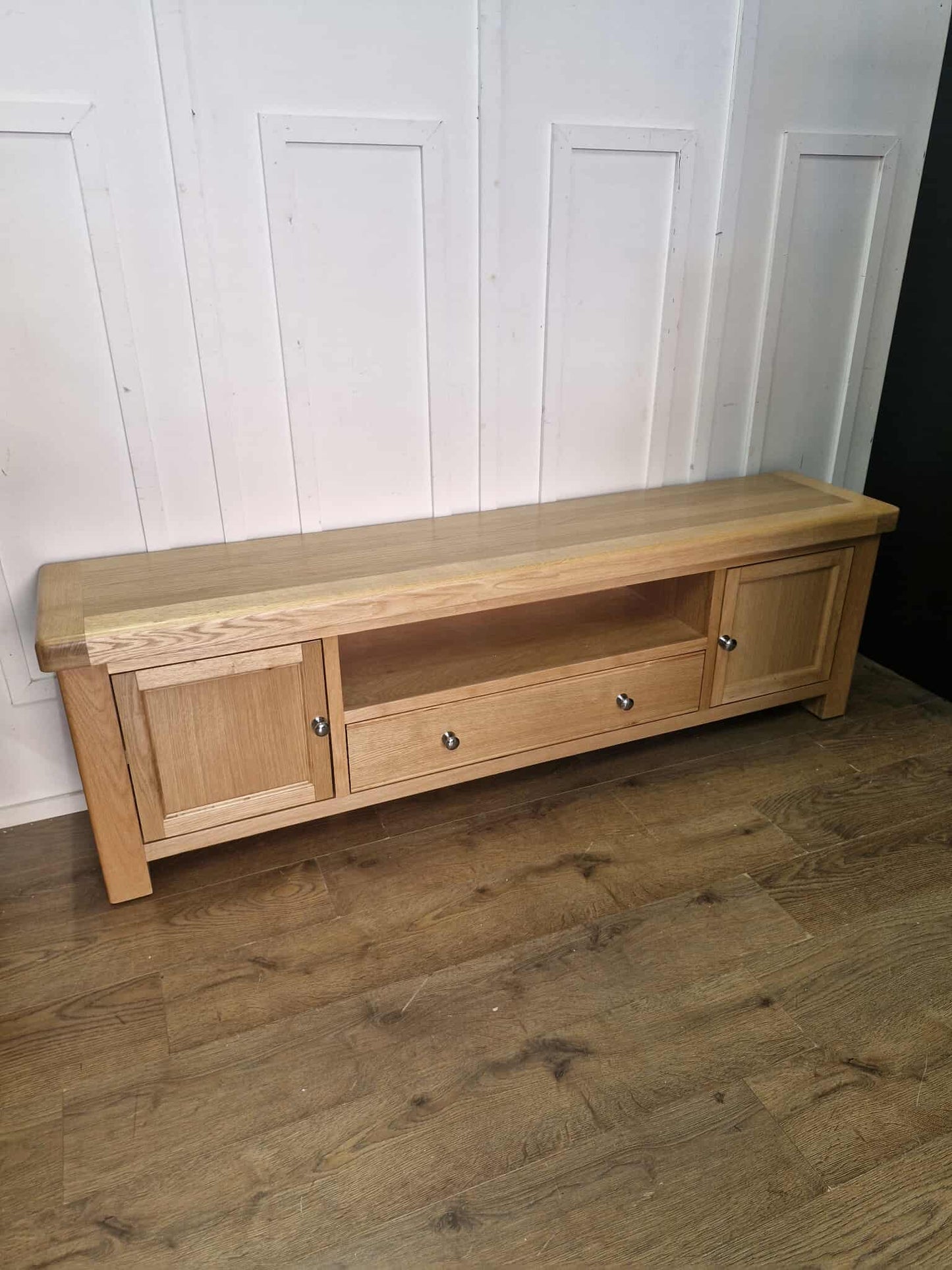 Large Tv Stand / Oak 190cm Storage TV Unit (Copy)