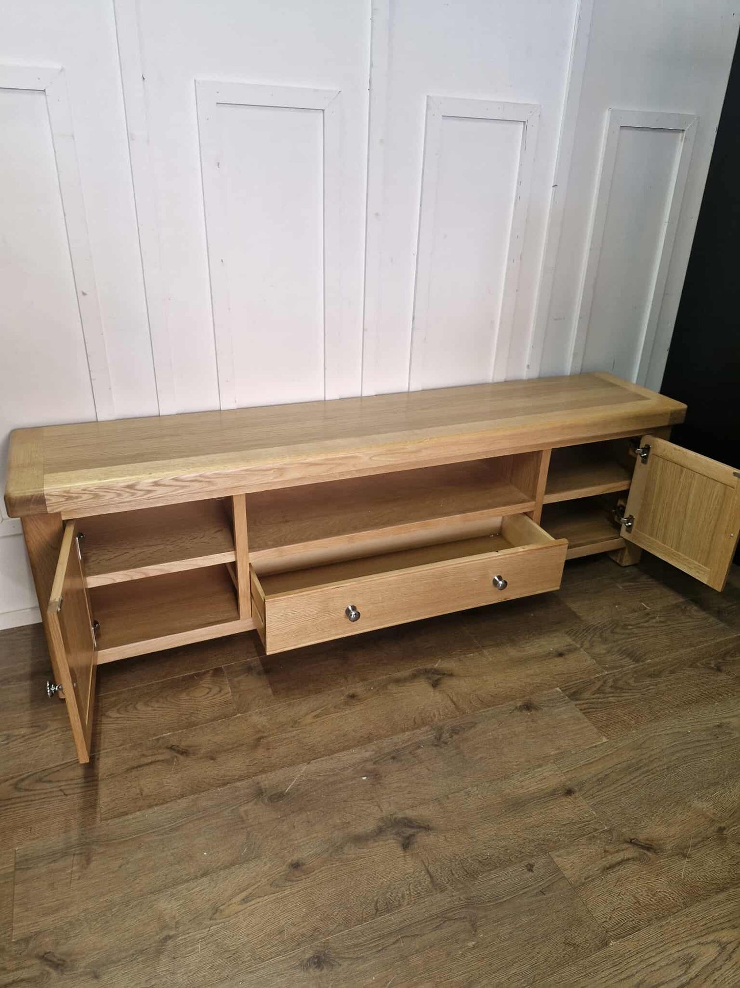 Large Tv Stand / Oak 190cm Storage TV Unit (Copy)