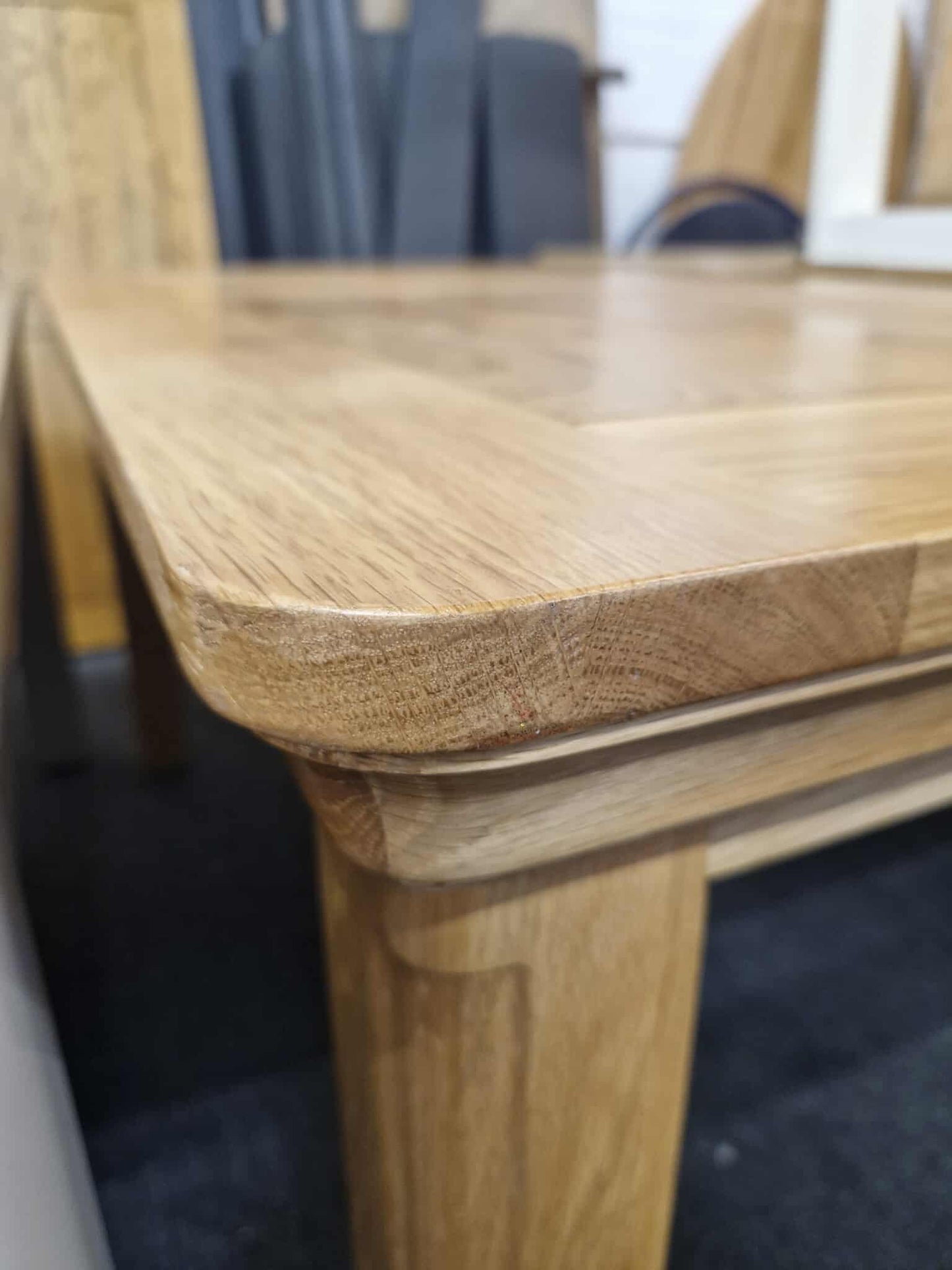 Extending Dining Table / Solid Oak 6-8 seater / OAK FURNITURELAND Canterbury (Copy)