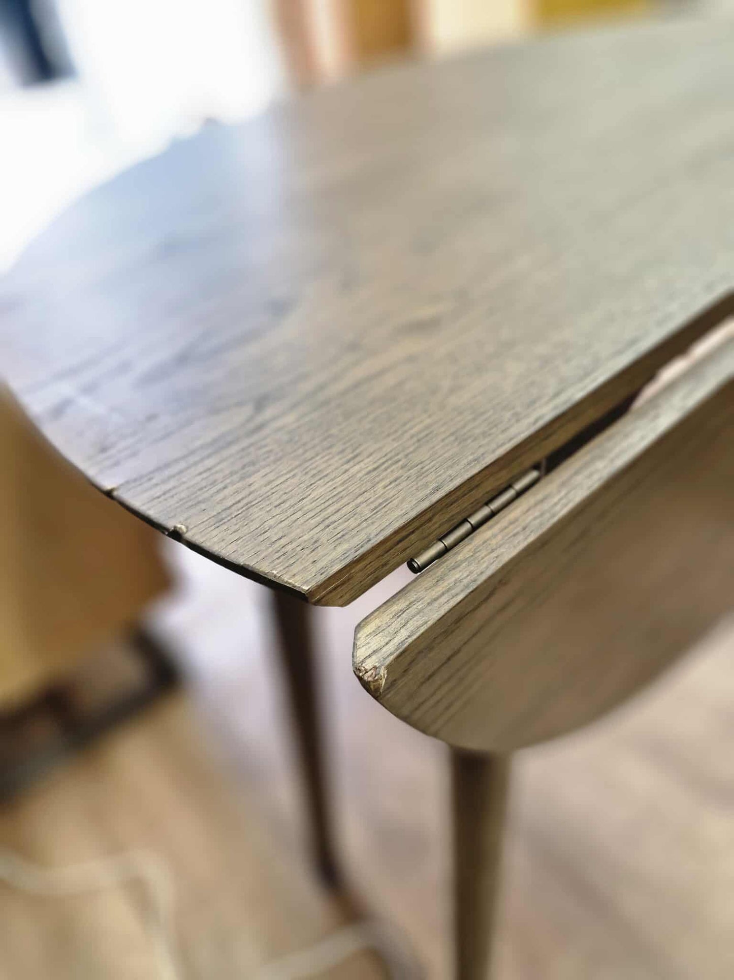 Folding Console - Round Dining Table Drop Leaf / Dark wood Walnut