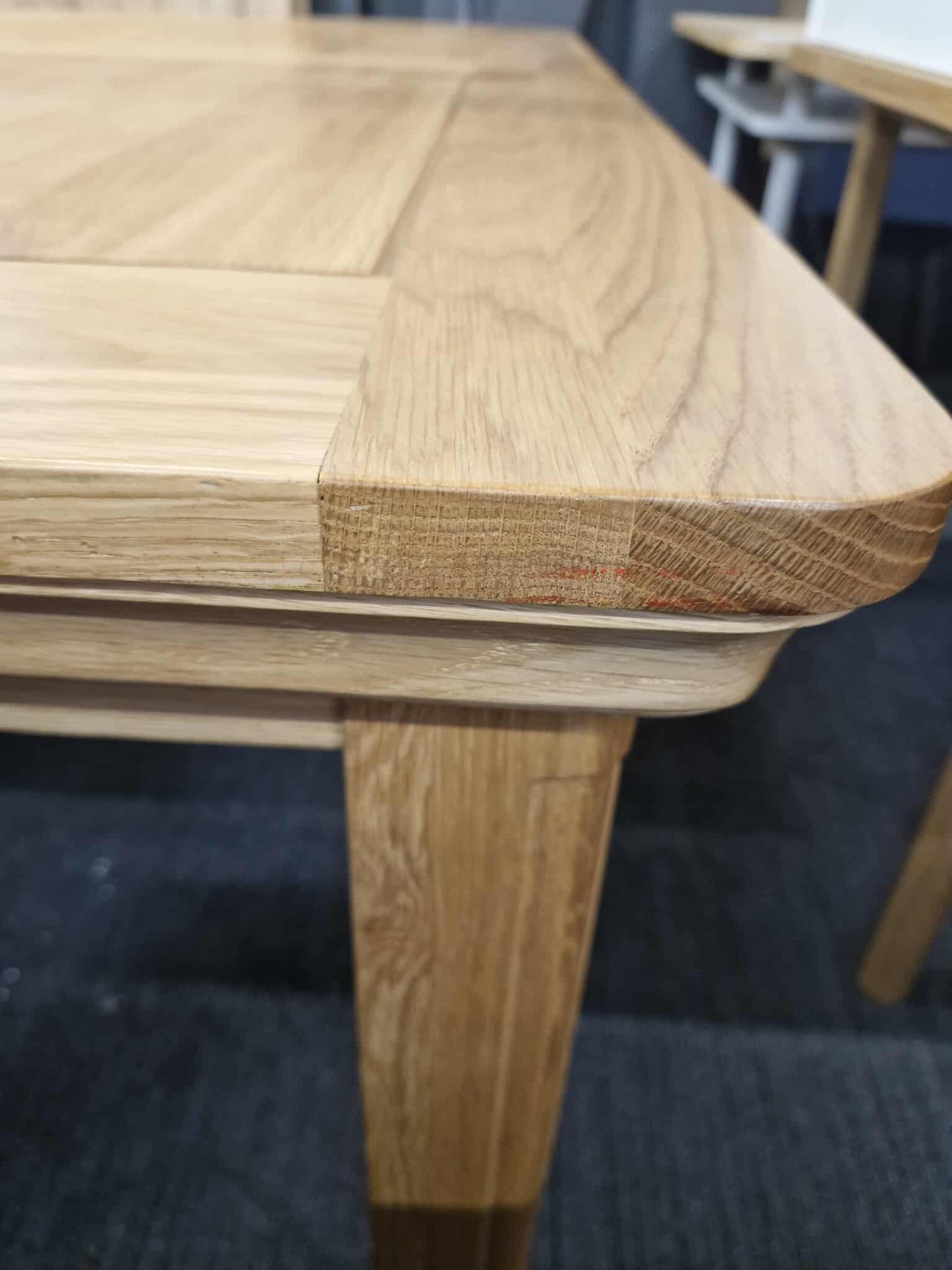 Extending Dining Table / Solid Oak 6-8 seater / OAK FURNITURELAND Canterbury (Copy)