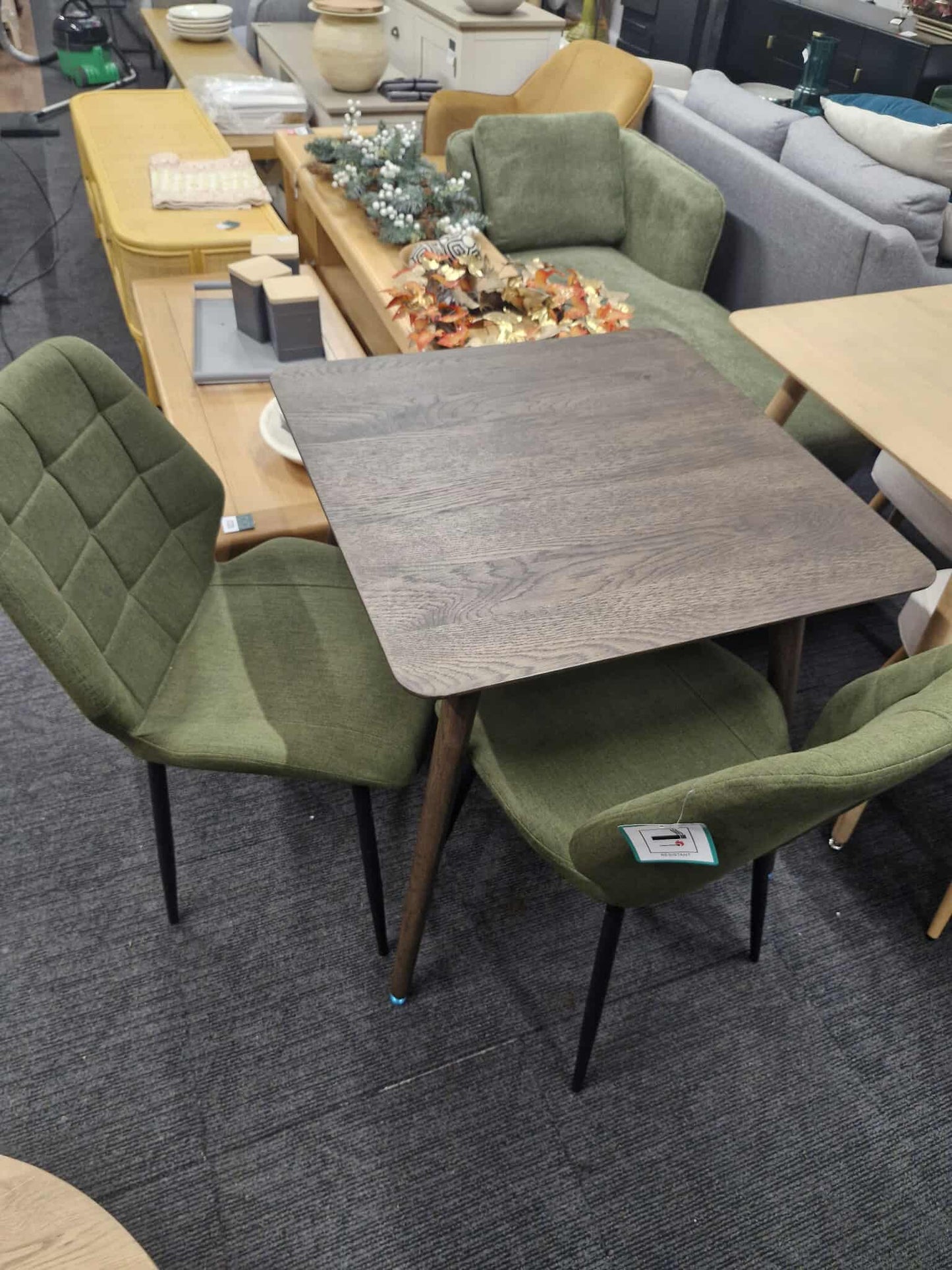 Dark Wood Walnut Small Dining Table / 2-4 Seater