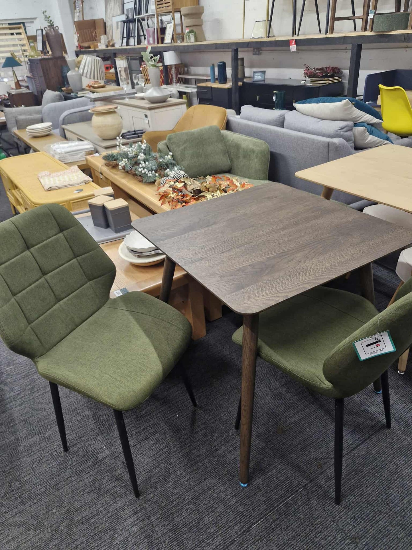 Dark Wood Walnut Small Dining Table / 2-4 Seater