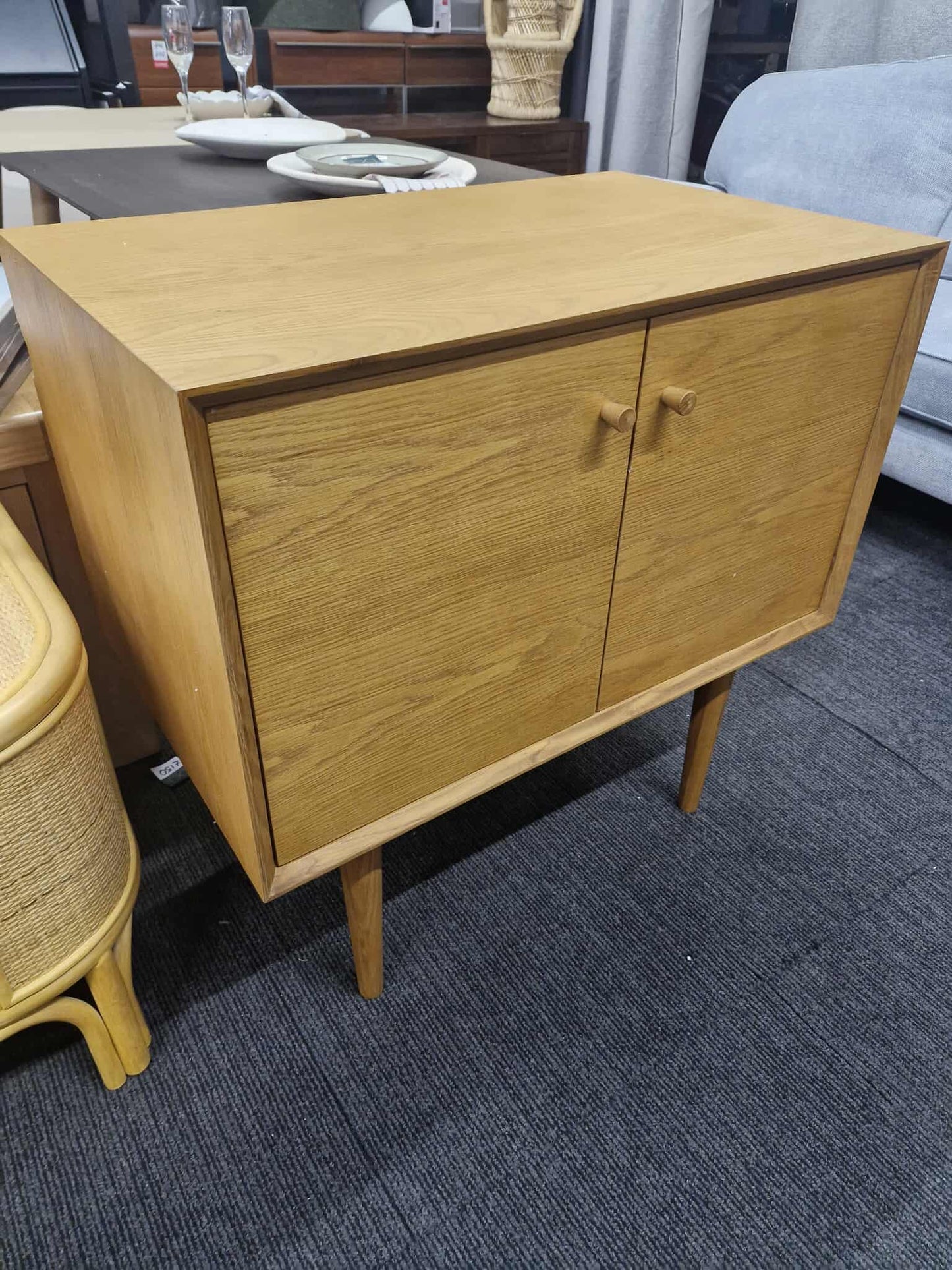 Vintage Style Small Cabinet / Dark Oak Vanity Unit