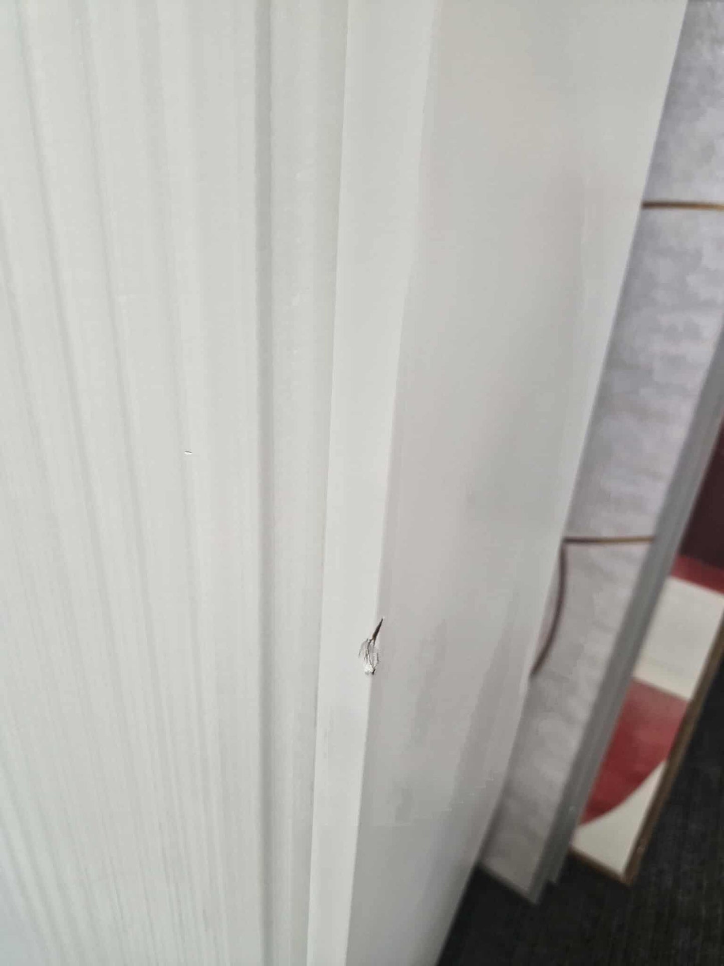 Large and HIgh Cabinet with 2 Ridge Doors / Greige