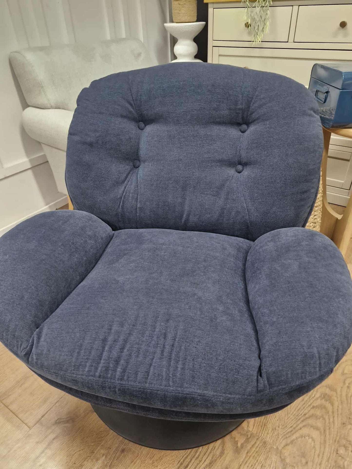 Swivel Leisure Chair / Armchair Dark Navy Blue