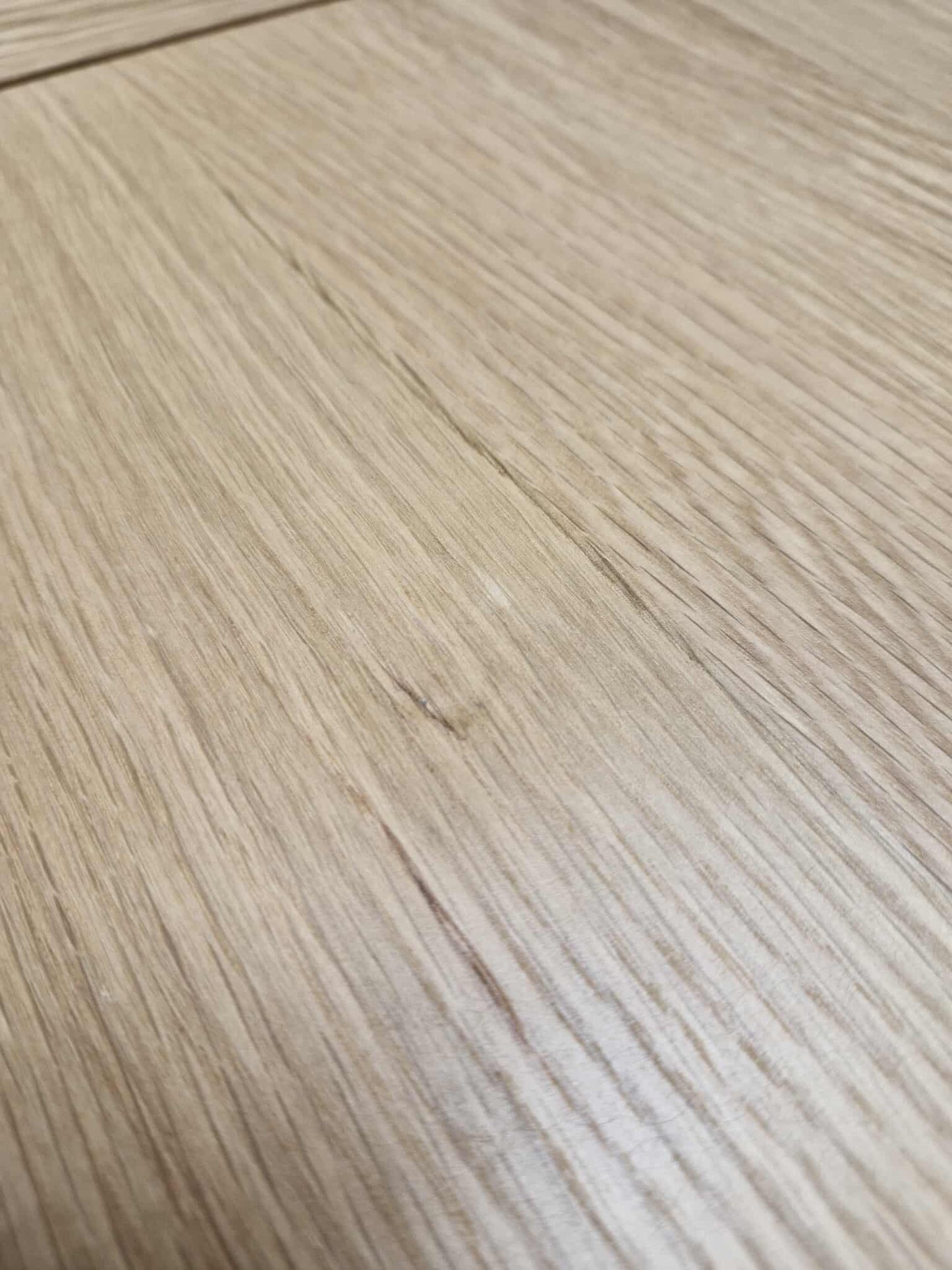 Extending Dining Table / Solid Oak 4-6 seater / OAK FURNITURELAND Romsey