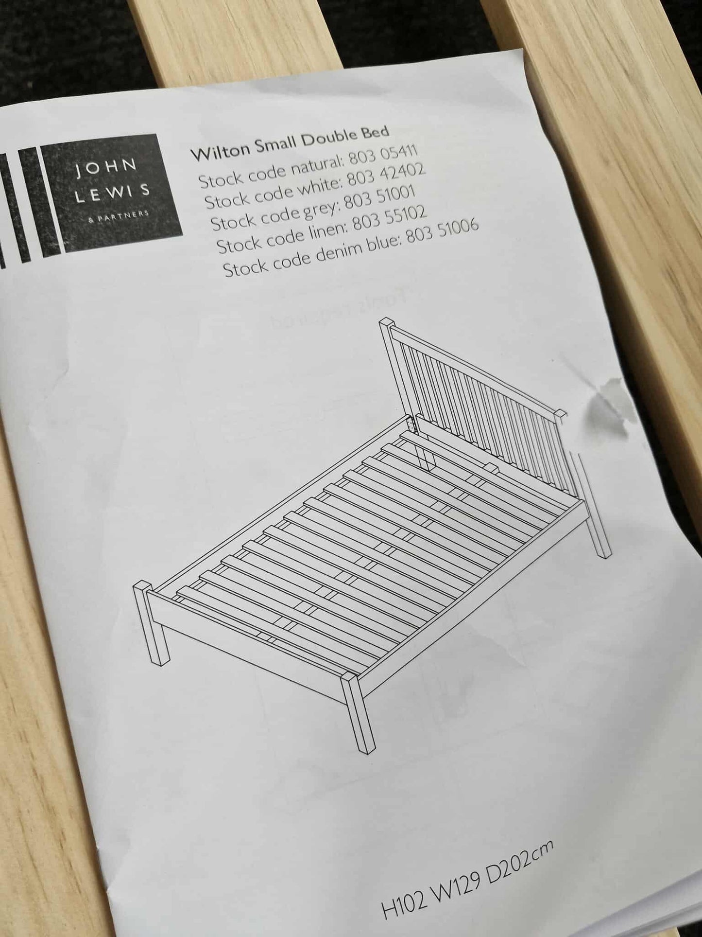 Solid Wood Spindle Small Double Bed