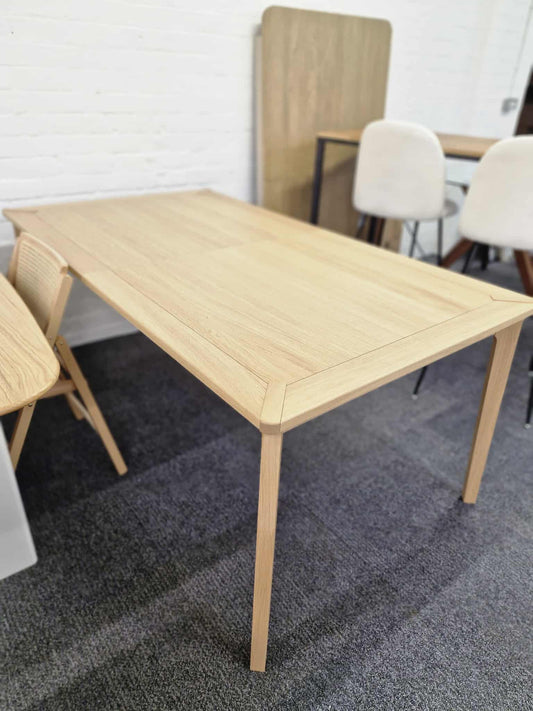 Large Light Wood / Oak 6-10 Seater Extending Dining Table
