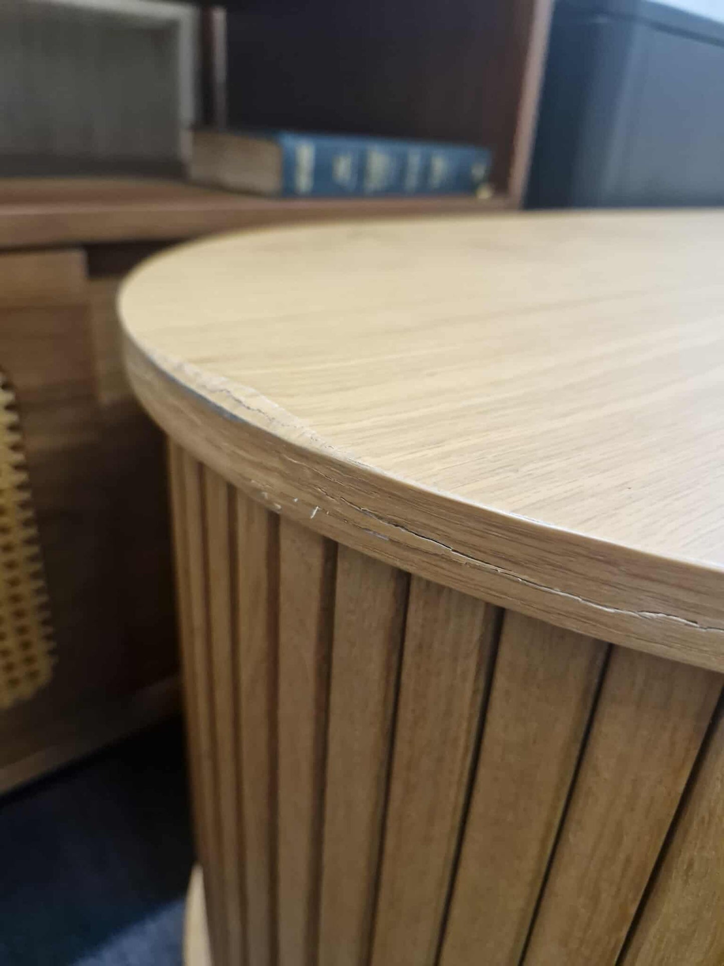 Oak Sliding Slatted Door Tv Unit Stand