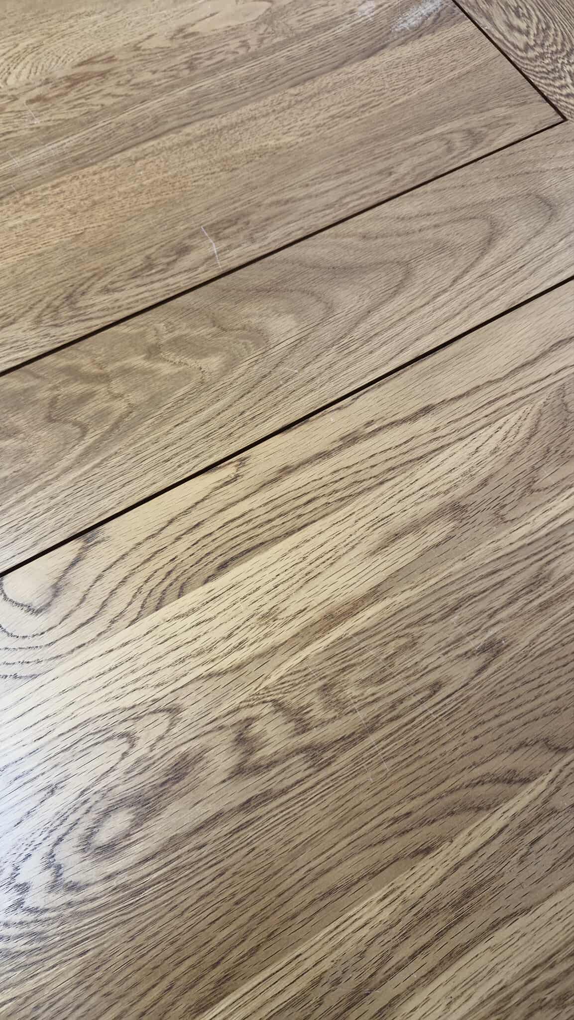 Solid Rustic Oak Extending Dining Table / 6-8 seater