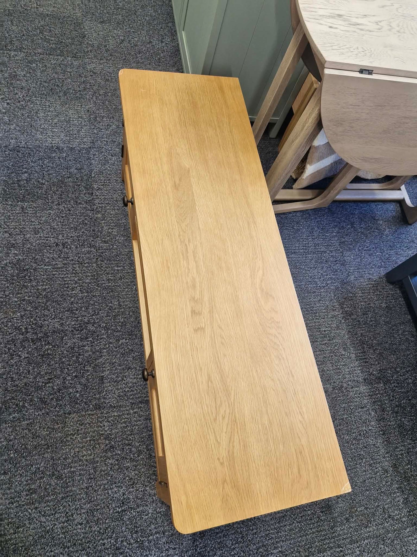 Rustic Oak Small TV Stand / 120cm
