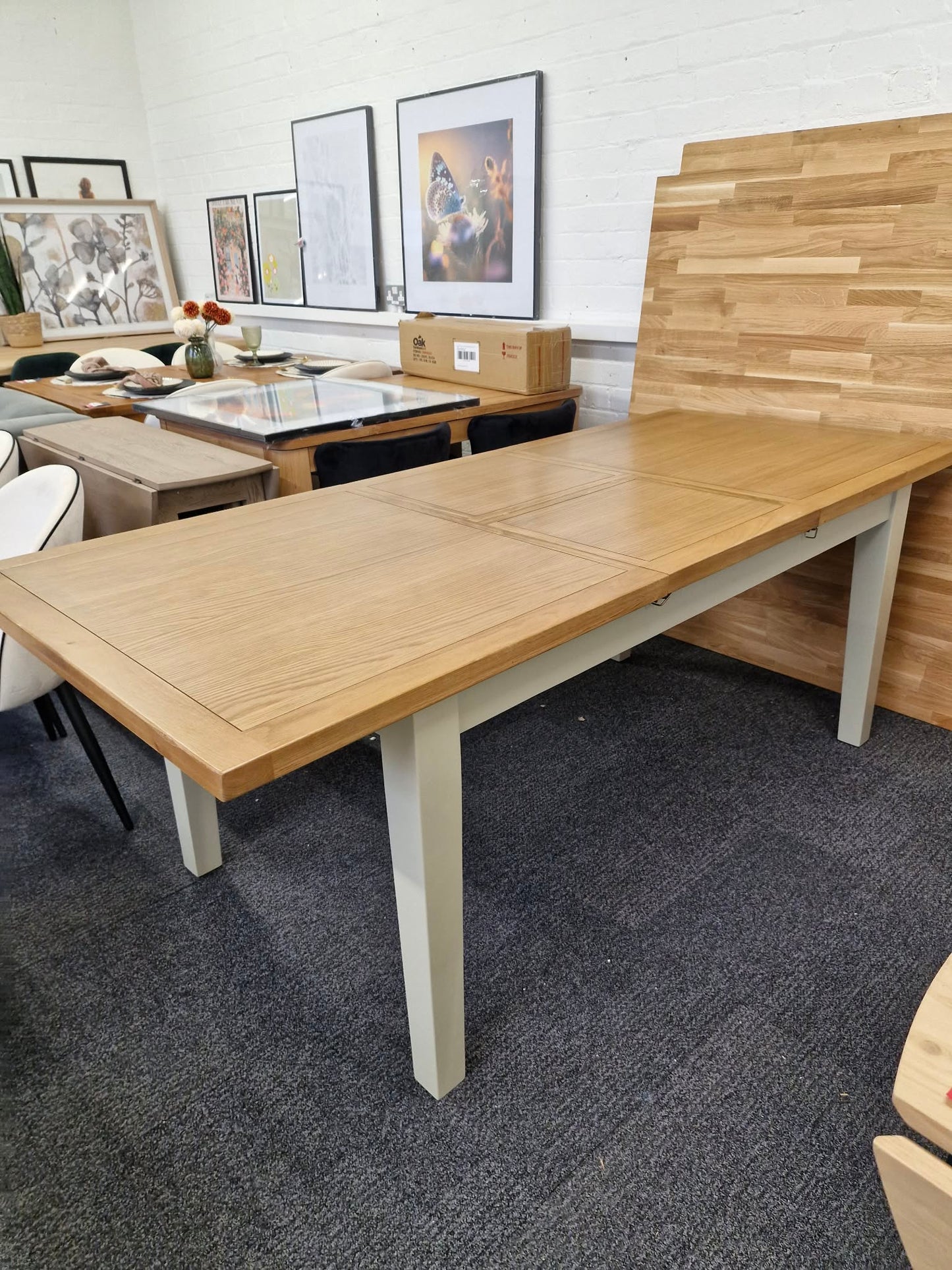 Extending Dining Table Painted and Oak / 6-8 seater