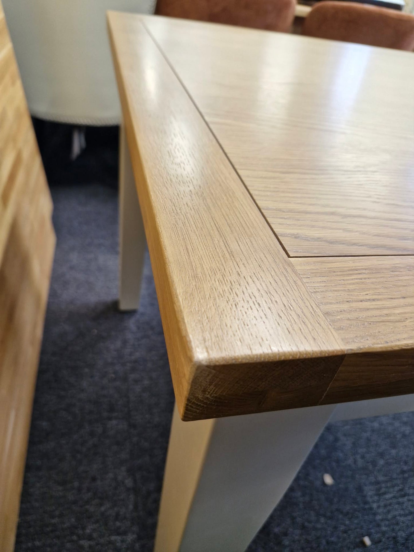 Extending Dining Table Painted and Oak / 6-8 seater