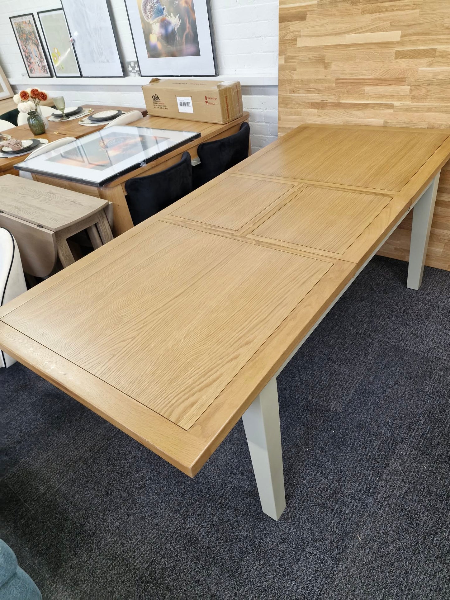 Extending Dining Table Painted and Oak / 6-8 seater