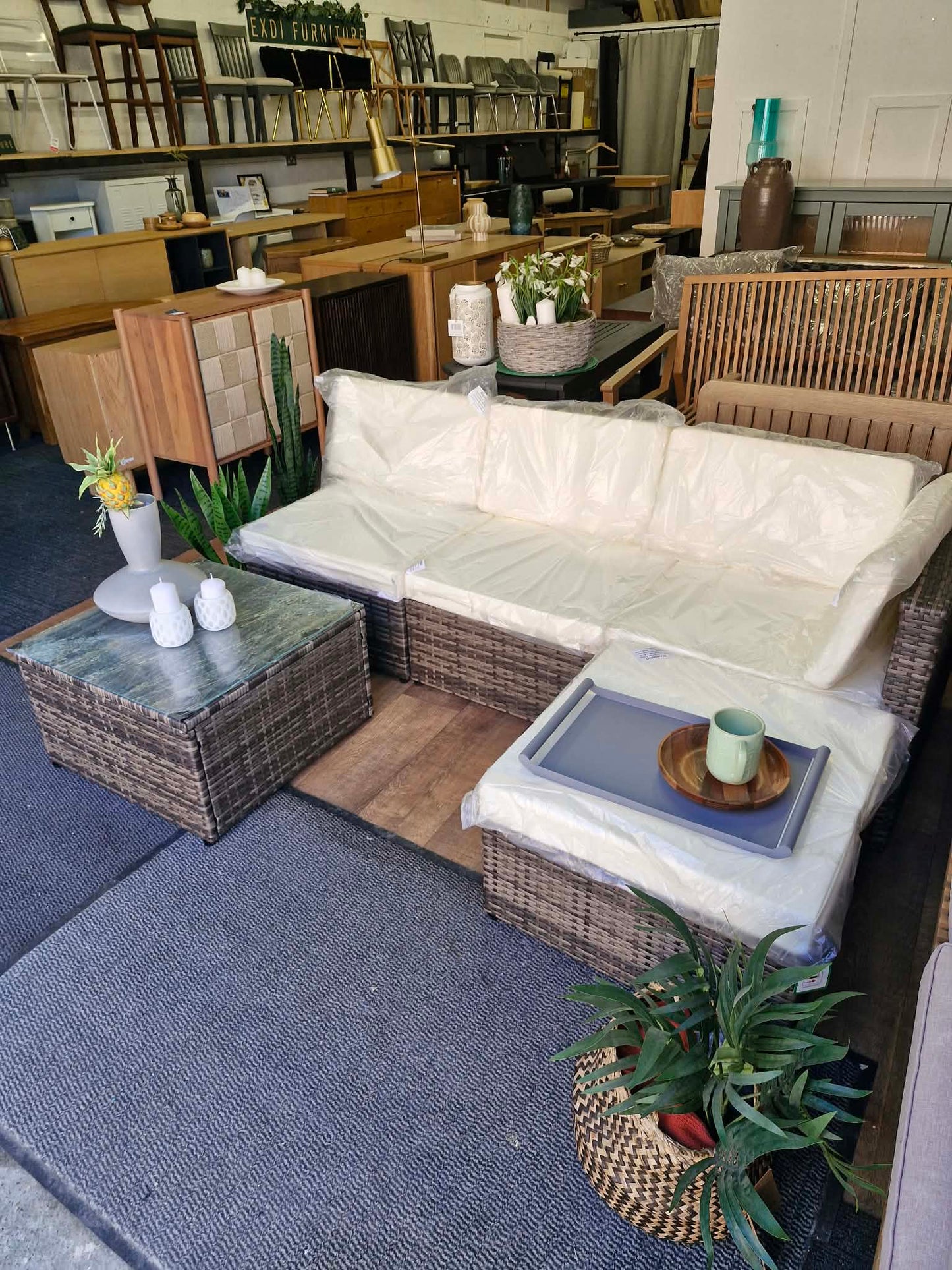 Outdoor Garden Brown and Cream 4 Seater Corner Sofa and Coffee Table