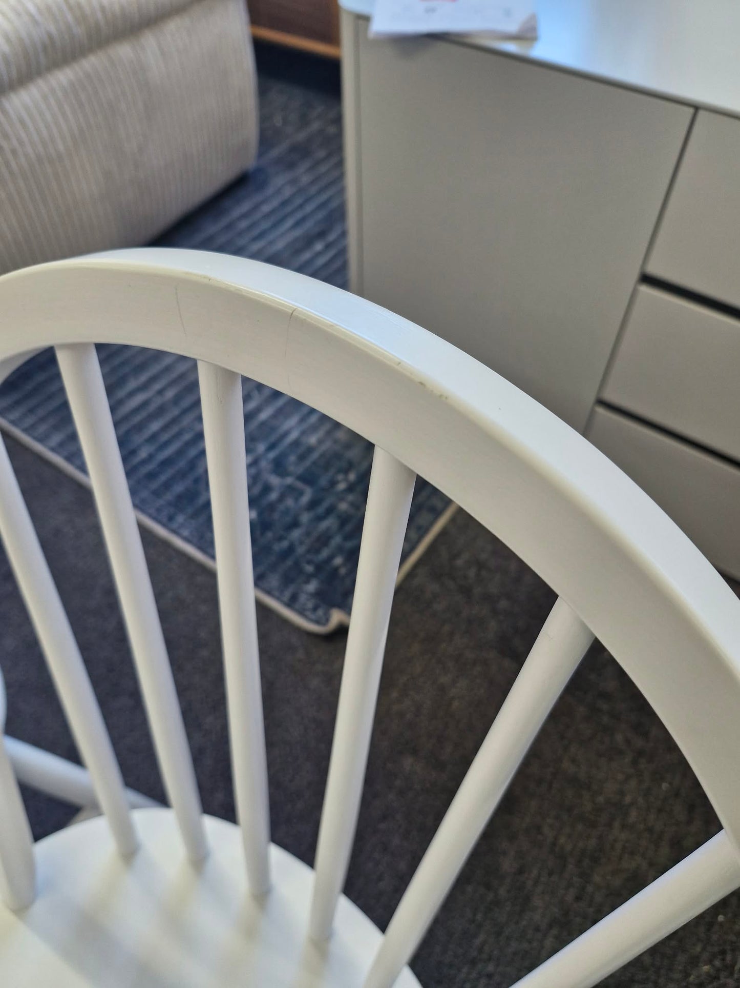Set of 2 White Windsor Spindle Back Wooden Dining Chairs