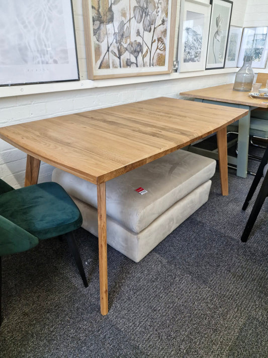 Solid Oak Extending Dining Table - Oaklee 6-8 seater