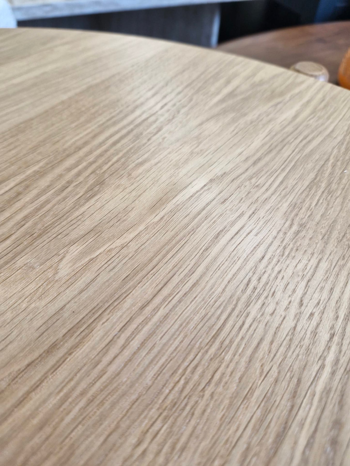 Coffee Table with 3 white boucle stool