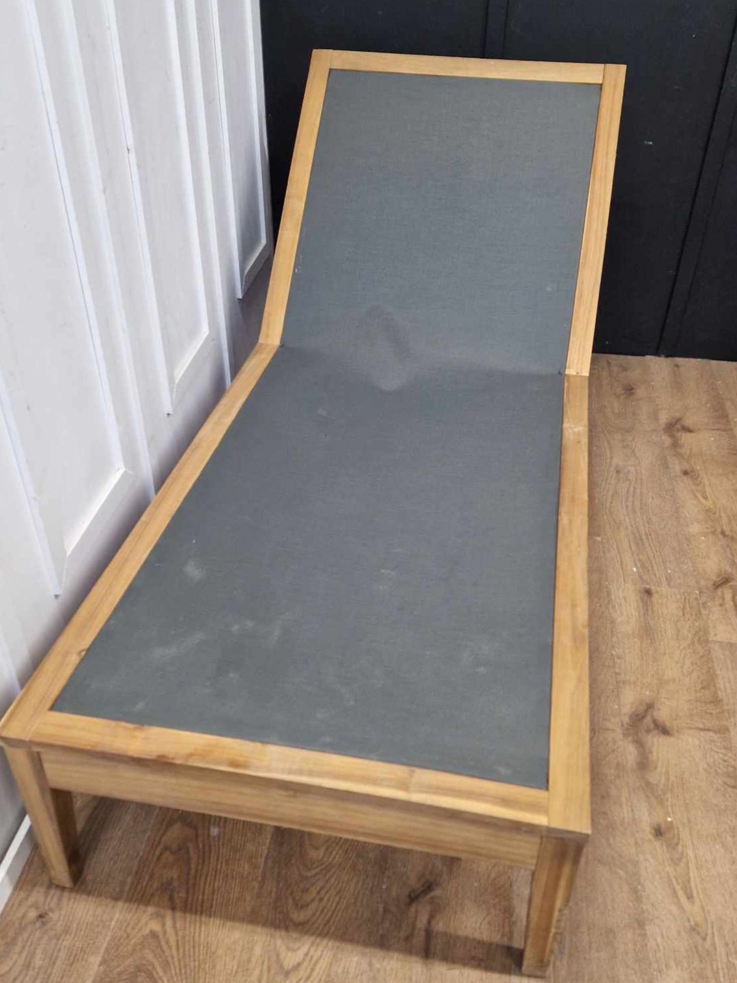 Sun Lounger Adjustable Back / Solid Wood RRP £425