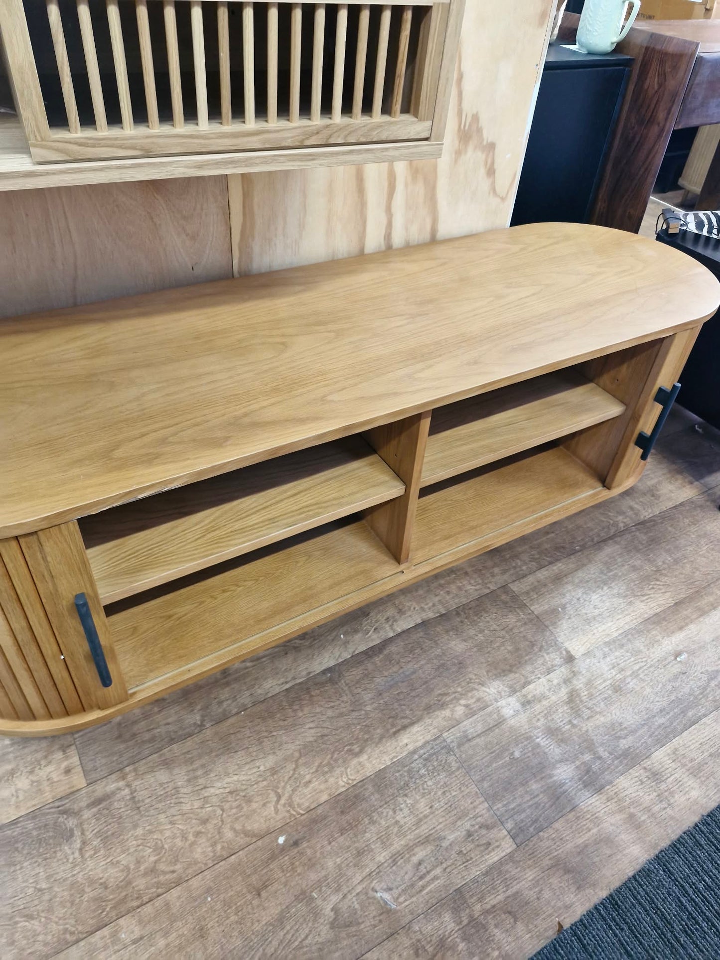 Oak Sliding Slatted Door Tv Unit Stand
