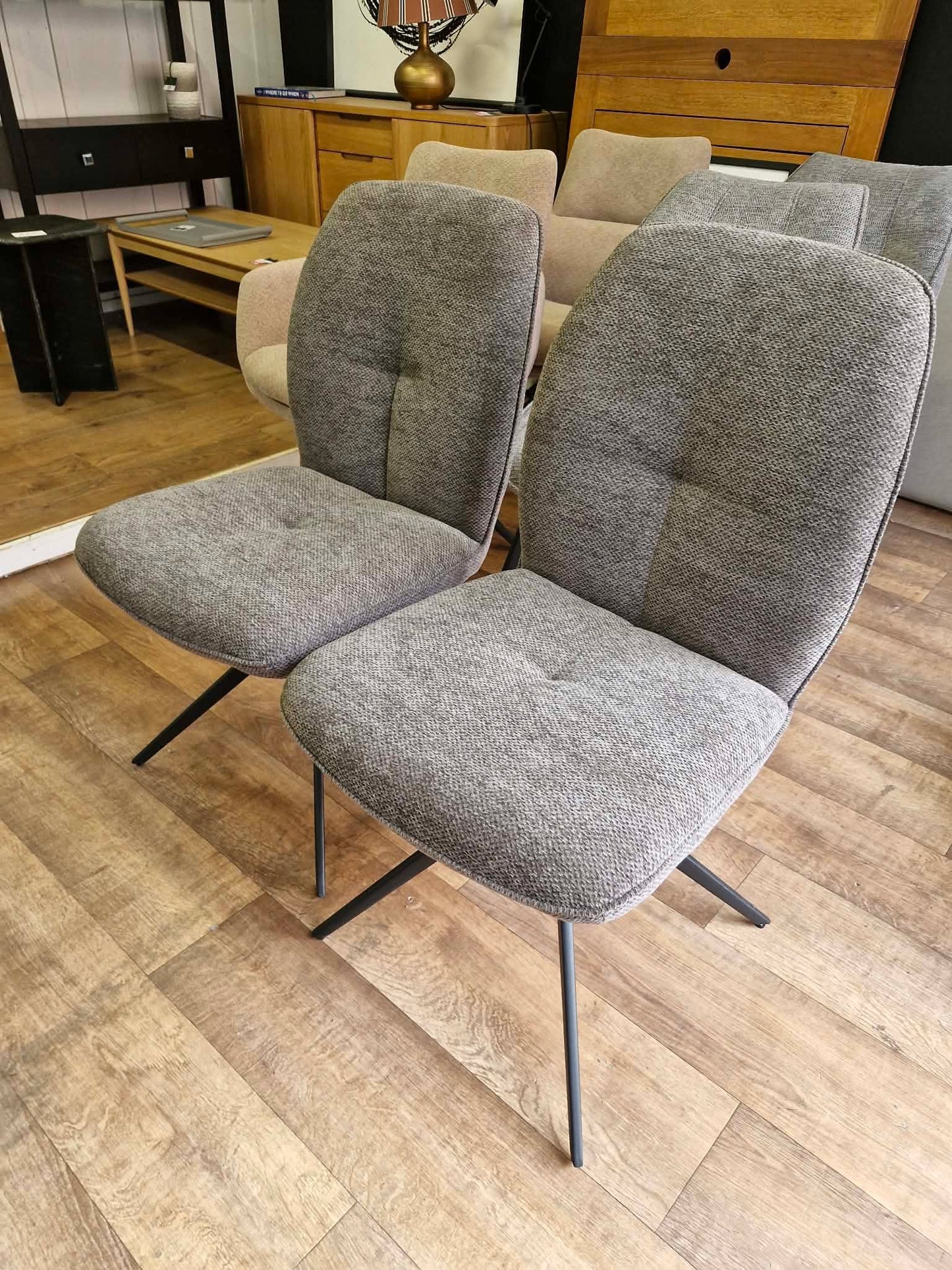 Grey Pebble Swivel Dining Chair / Set of 2