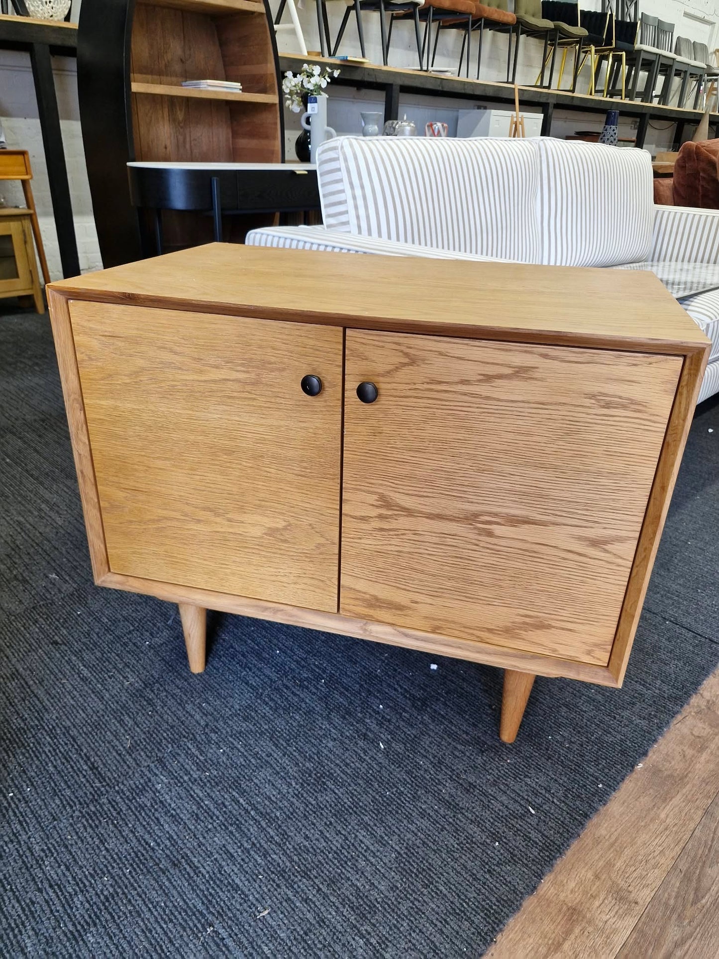 Vintage Style Small Cabinet / Dark Oak Vanity Unit