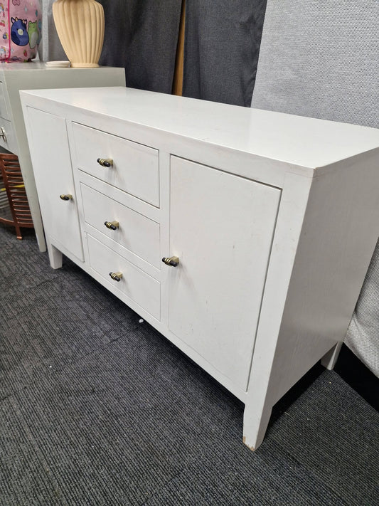 White Sideboard with 2 doors and 3 drawers