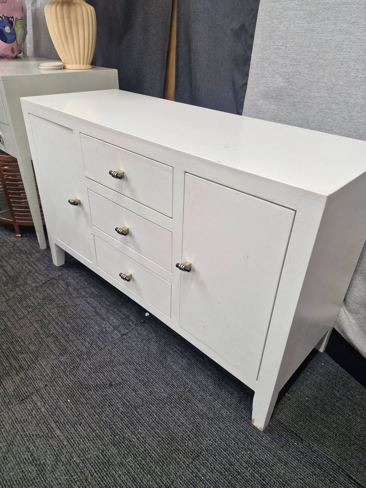 White Sideboard with 2 doors and 3 drawers