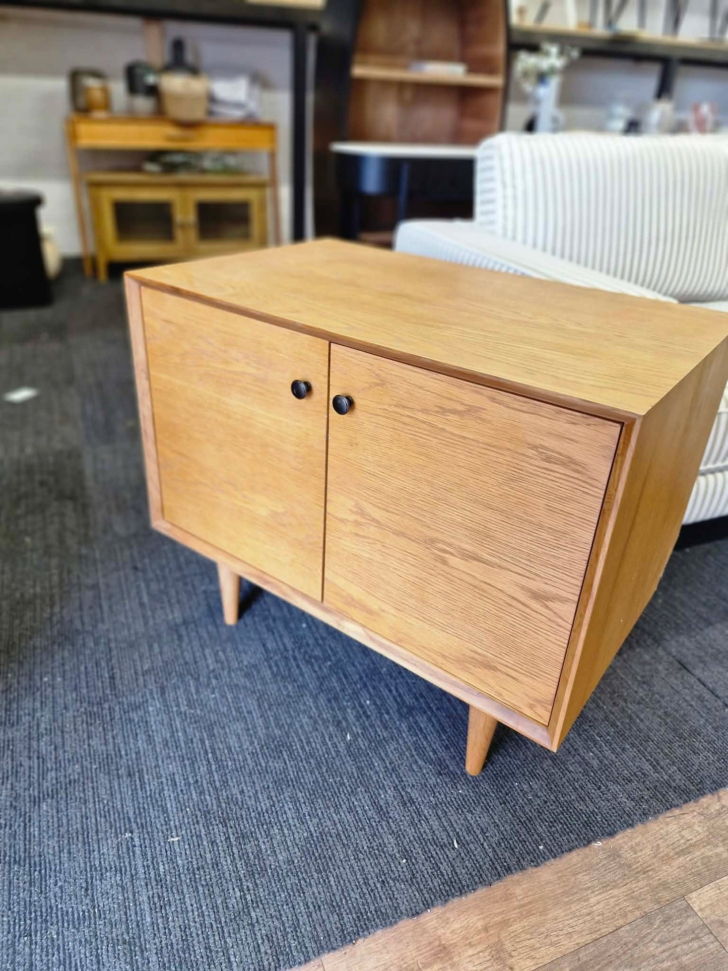 Vintage Style Small Cabinet / Dark Oak Vanity Unit