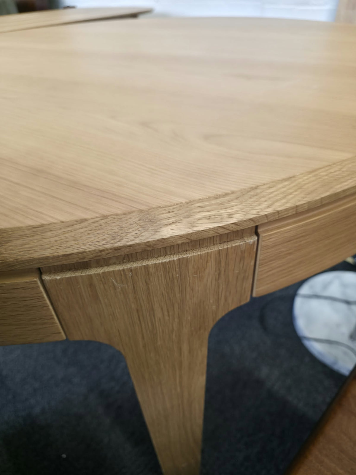 Round Extendable Oak Dining Table - Seats 4 to 8