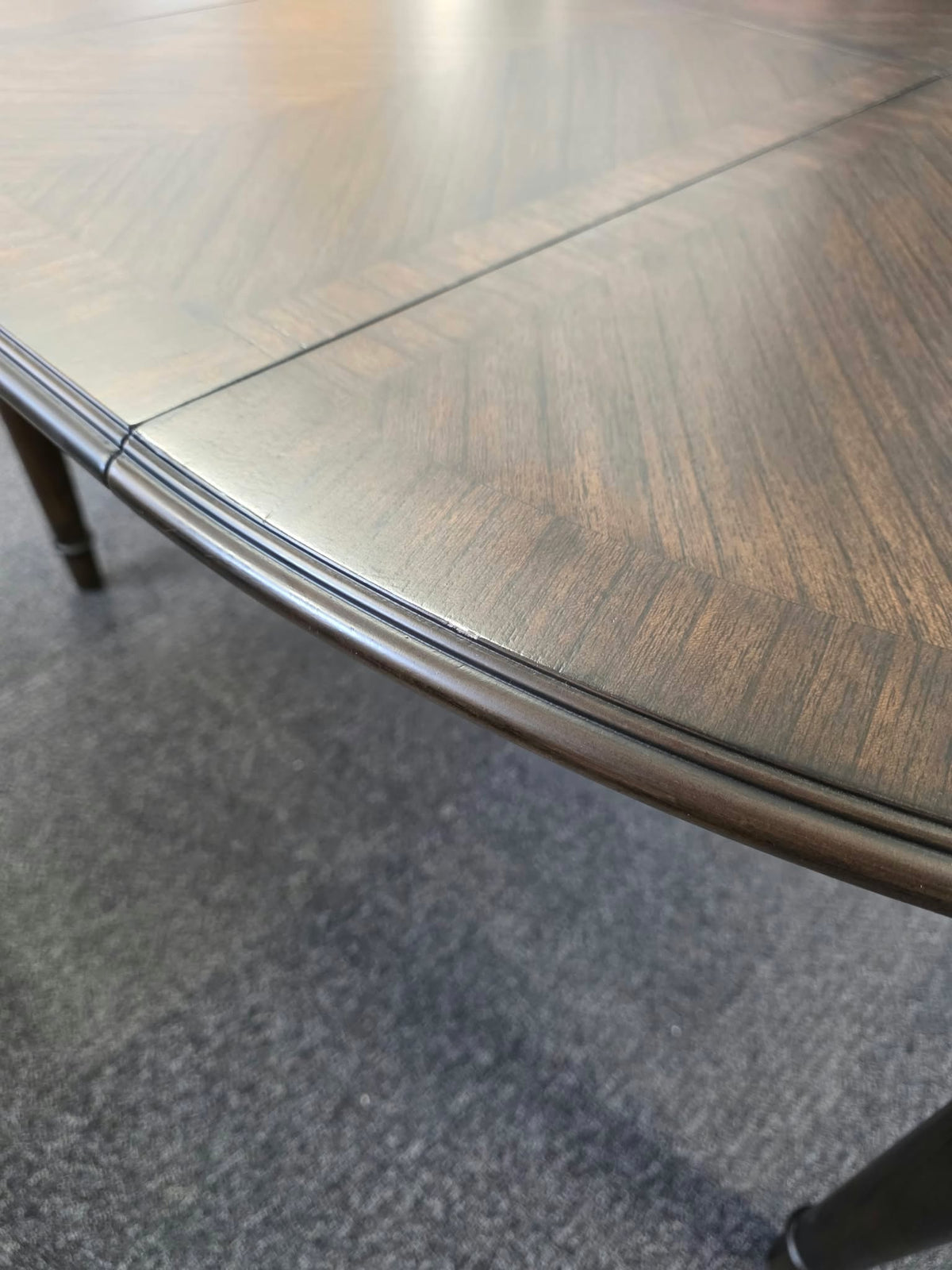 Round Extending Dining Table with Marquetry Top and Turned Legs, Dark Coffee | Madison