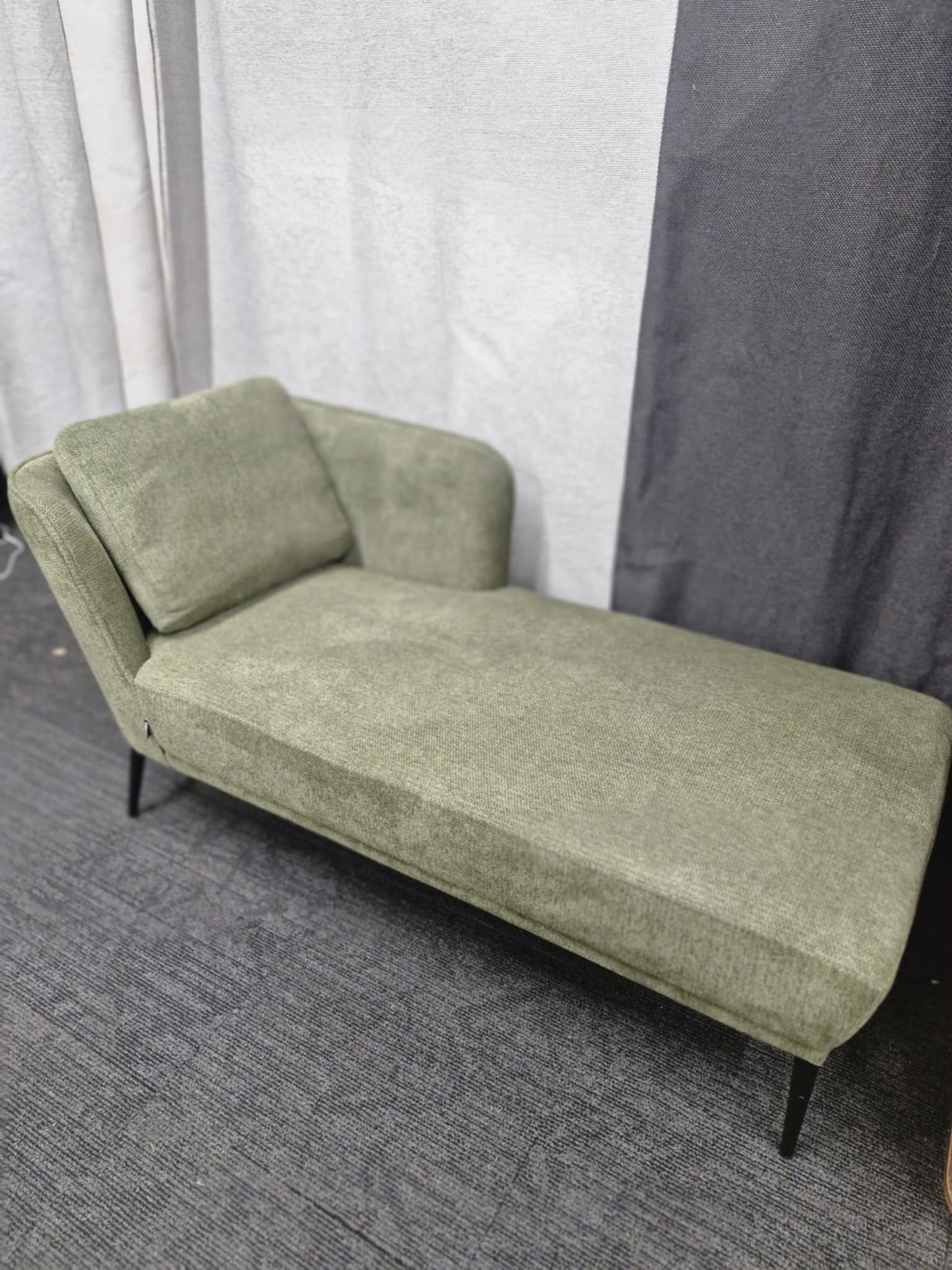 Chaise Lounge Dark Green / Left Hand side