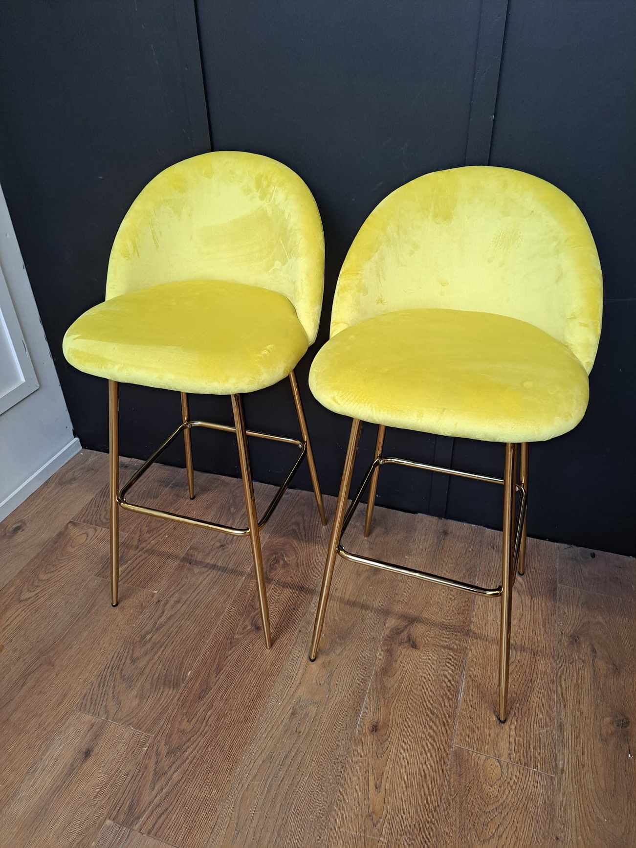 Bar Stools Yellow Velvet and Gold / Set of 2