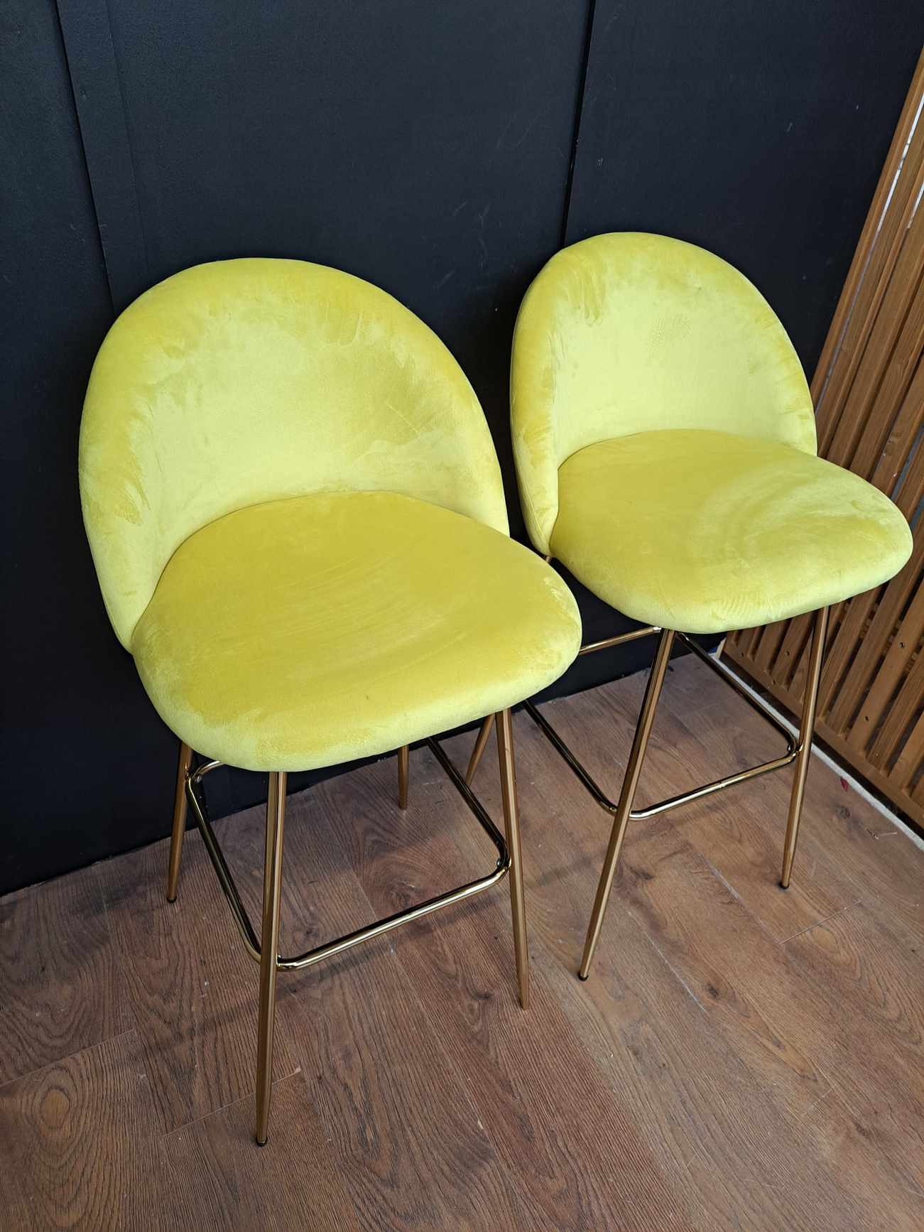 Bar Stools Yellow Velvet and Gold / Set of 2