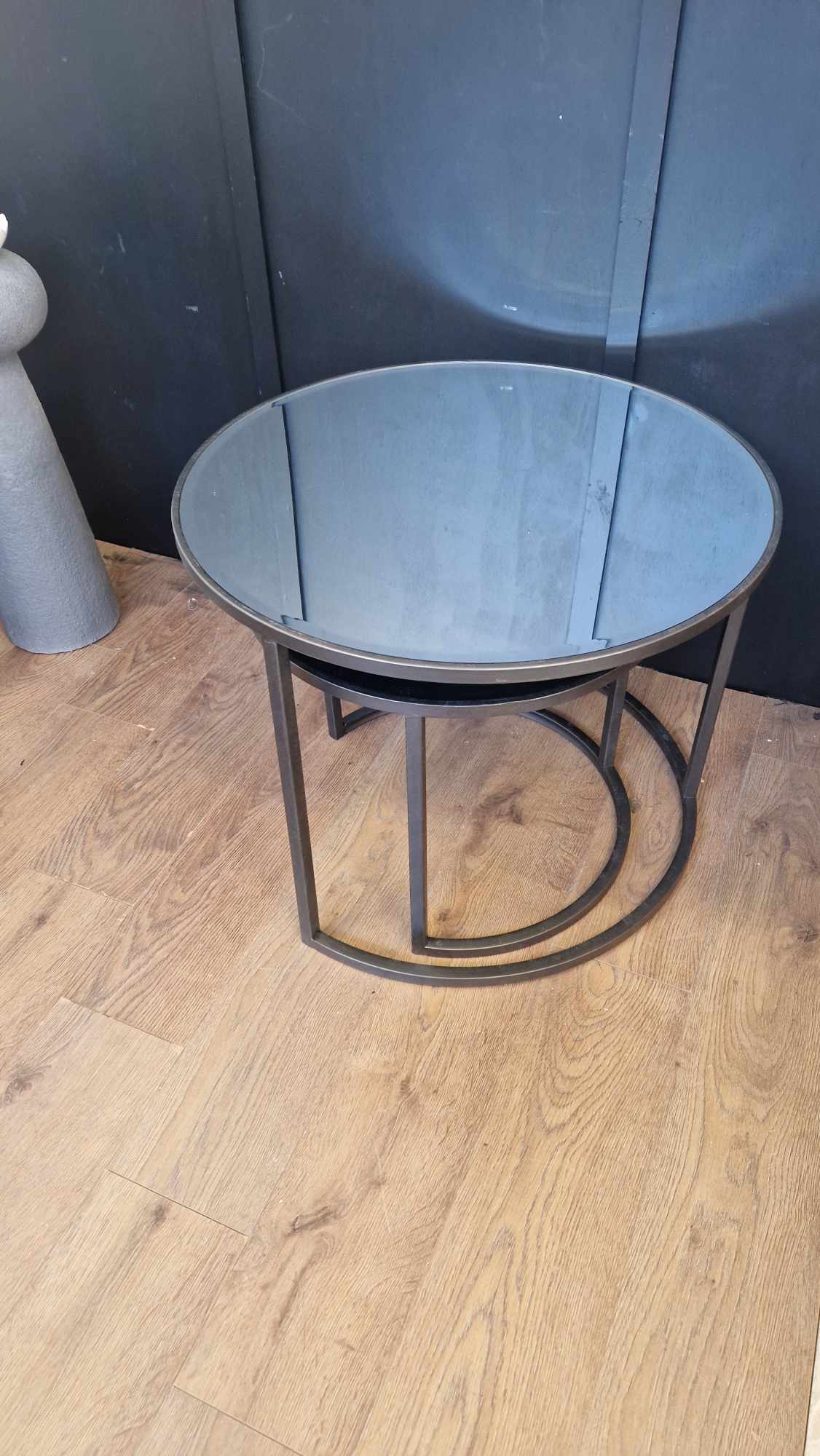 Nest of 2 coffee tables Mirror and black metal