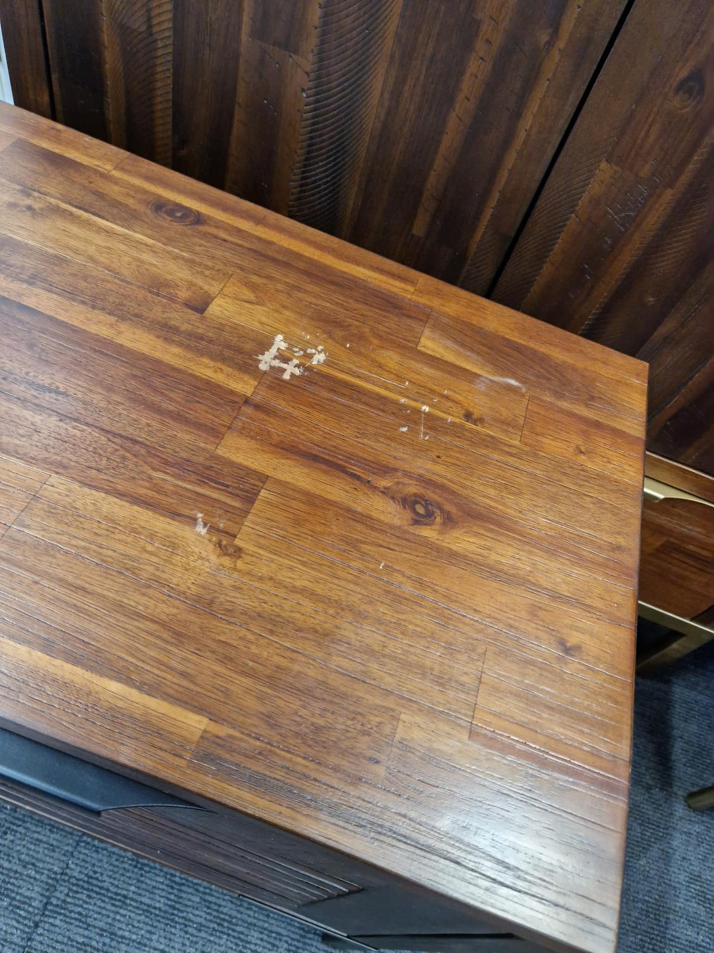 Solid Dark Wood TV Stand / Oak Furnitureland Detroit